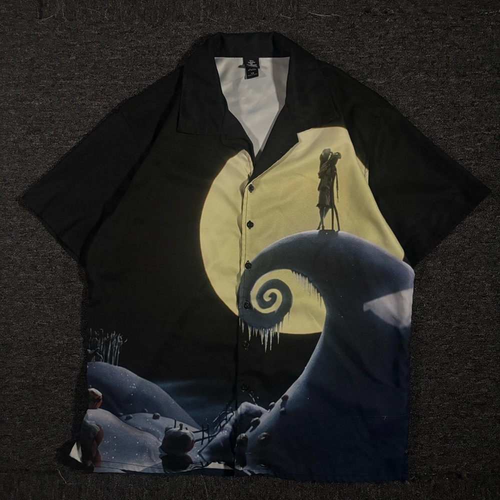 Disney Black‎ & Yellow The Nightmare Before Christmas Graphic Camp Shirt